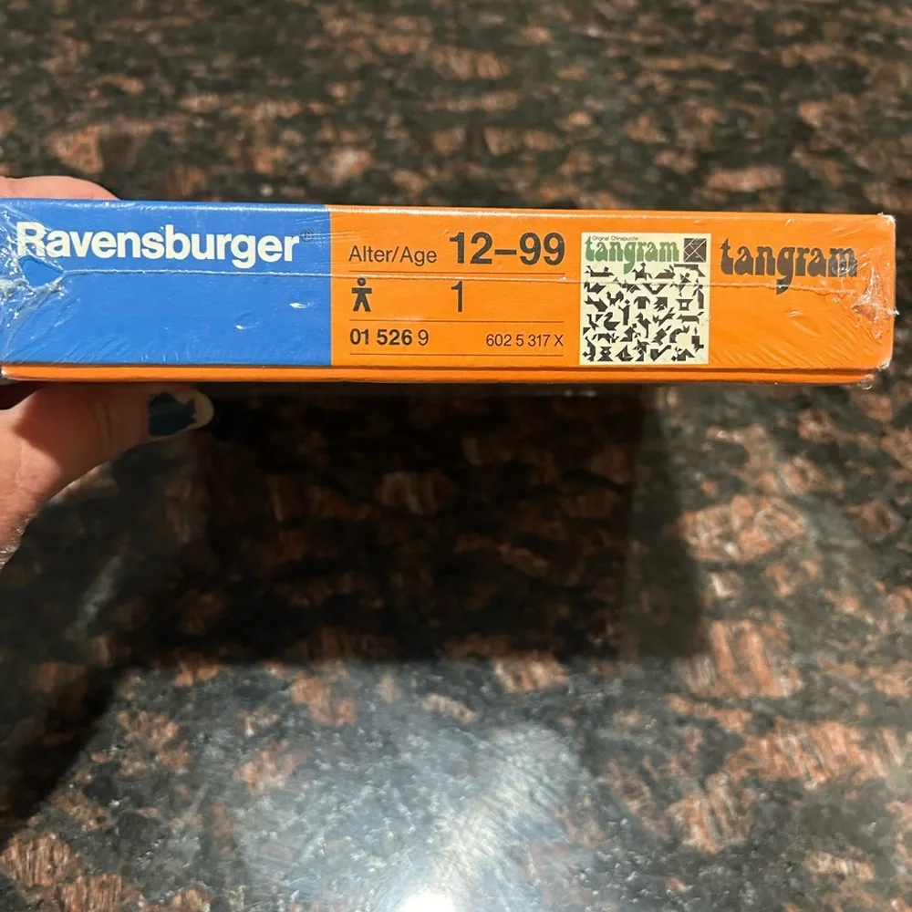 NIP Sealed. Ravensburger Tanagrams. 7 pieces create over 200 puzzles/designs. - Picture 3 of 3